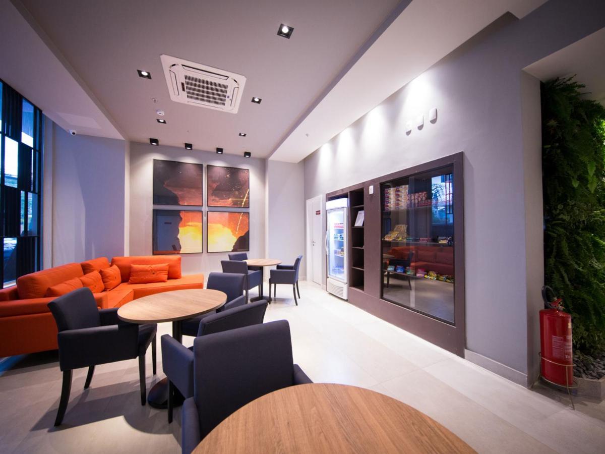 וולטה רדונדה Vila Business Hotel מראה חיצוני תמונה