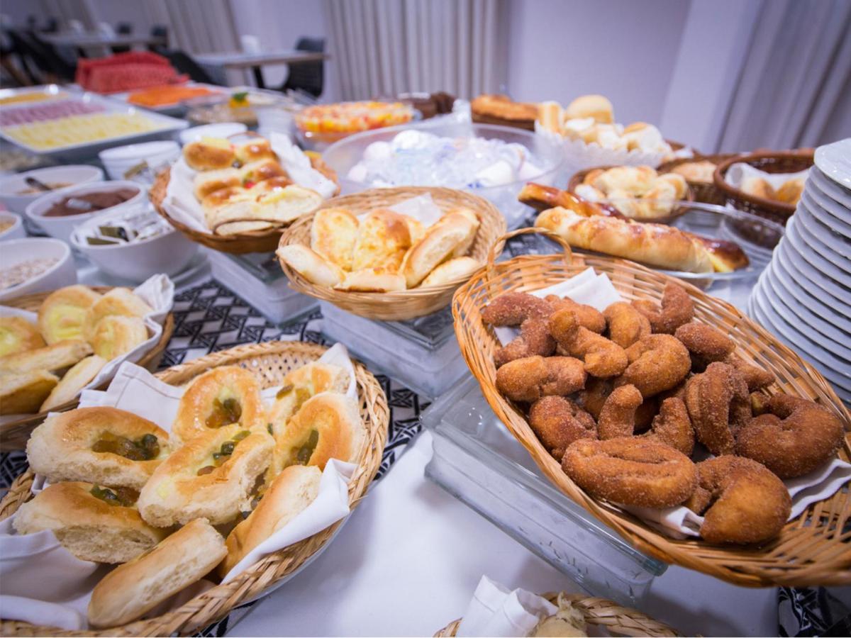 וולטה רדונדה Vila Business Hotel מראה חיצוני תמונה