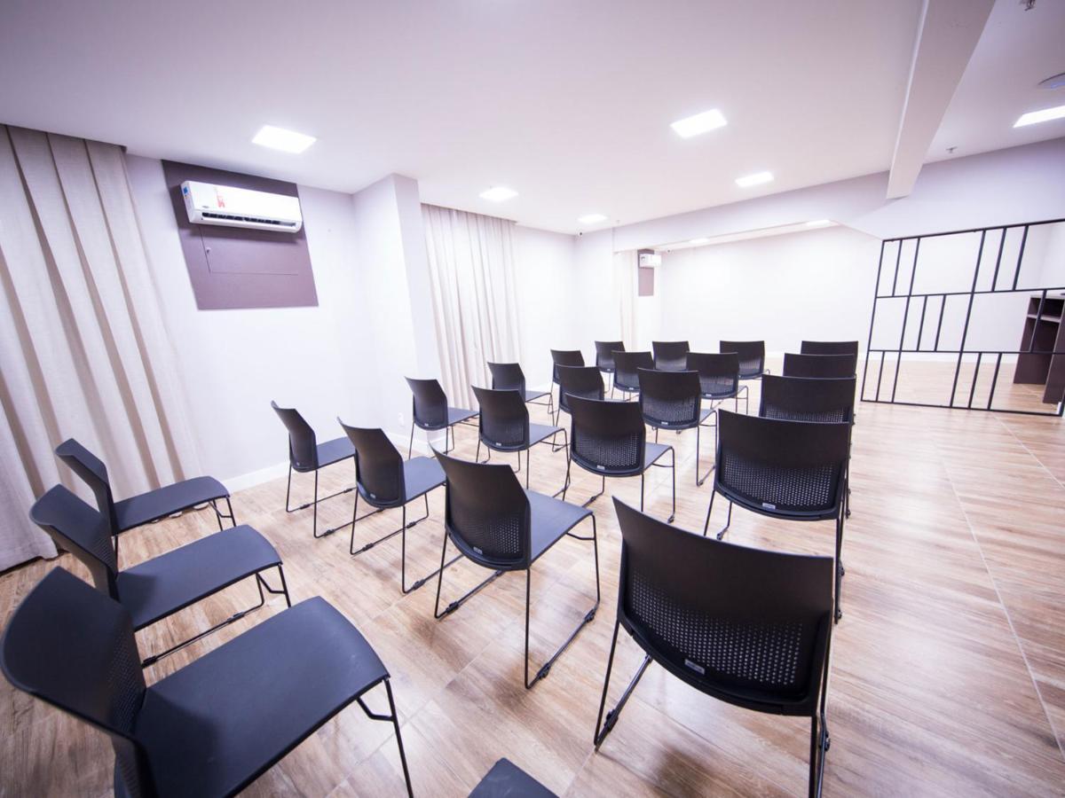 וולטה רדונדה Vila Business Hotel מראה חיצוני תמונה