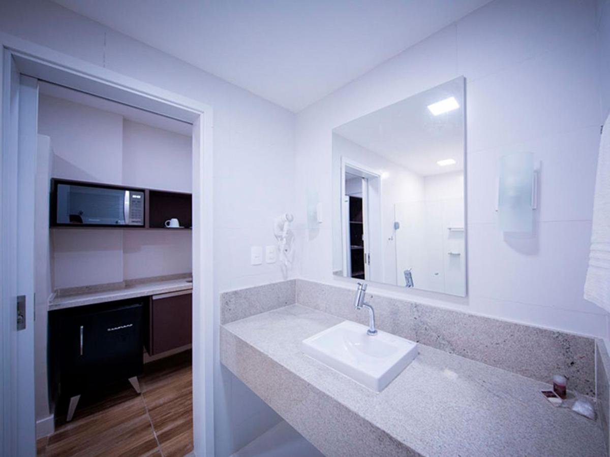 וולטה רדונדה Vila Business Hotel מראה חיצוני תמונה